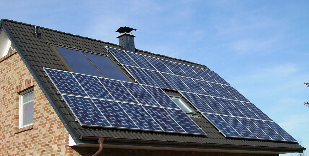 tetto pannelli fotovoltaici