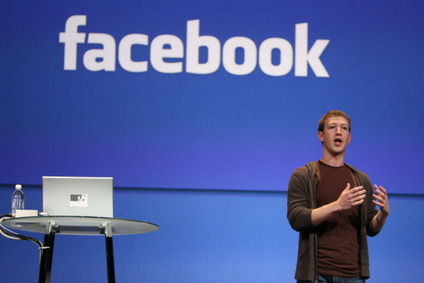 Mark Zuckerberg presenta Jarvis maggiordomo domotico